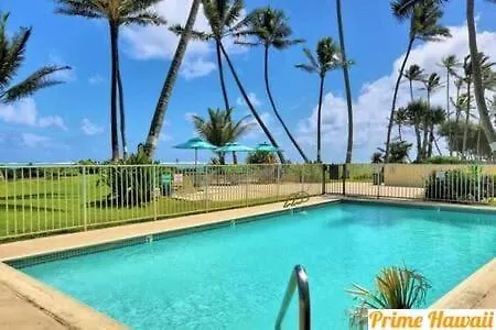 New Beachfront Condo & Amazing Views Hau'ula Holiday home
