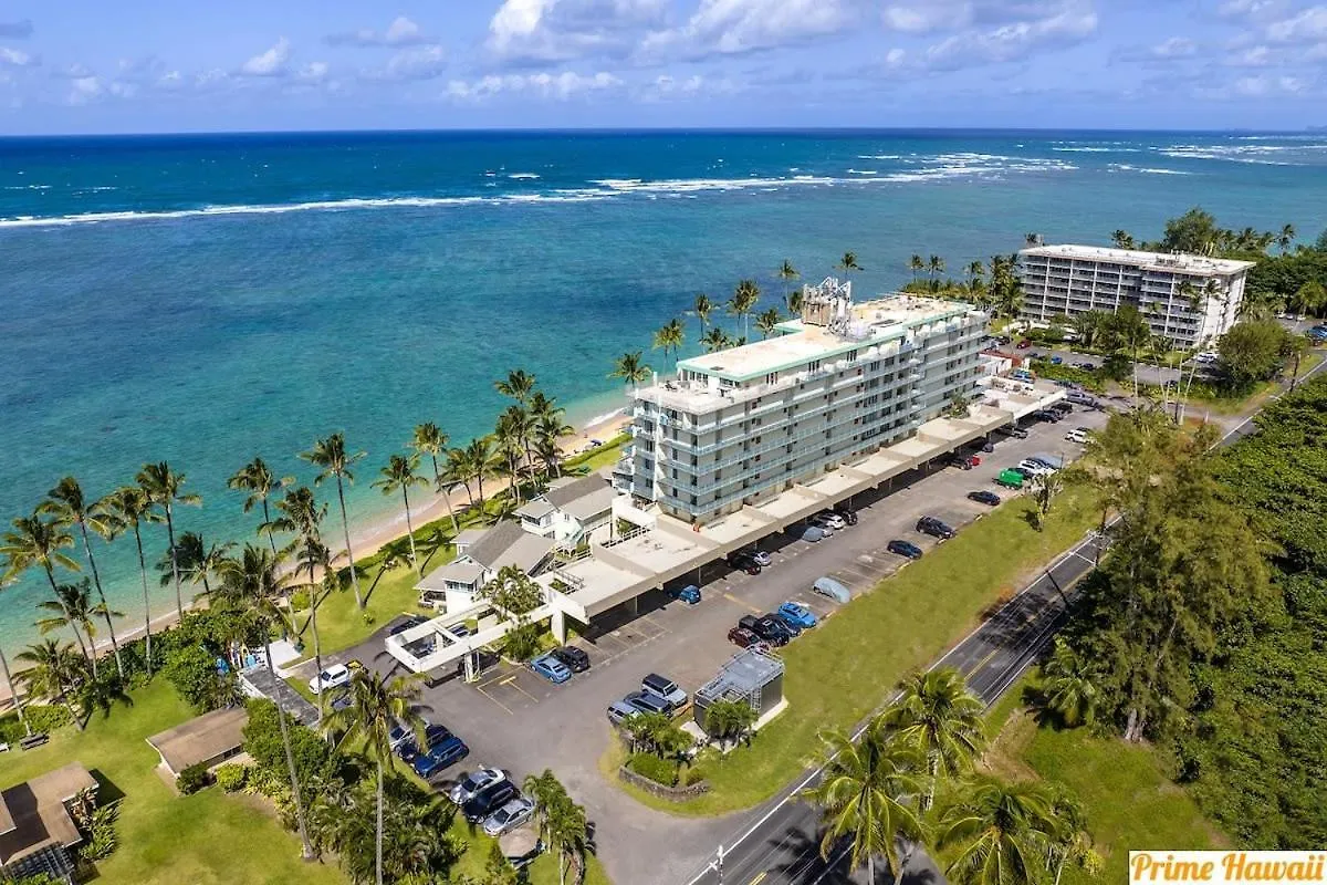 New Beachfront Condo & Amazing Views Hau'ula Holiday home